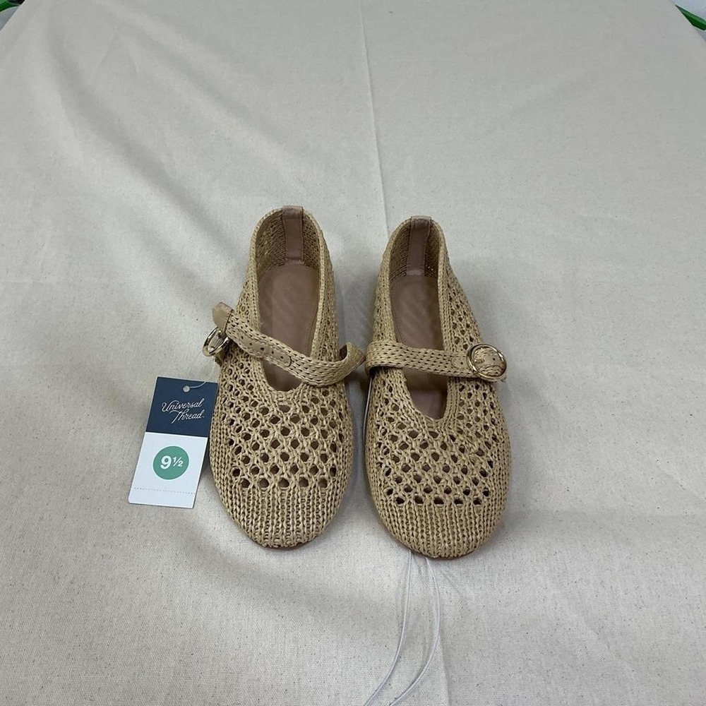 Universal Thread woven Mary Jane flats